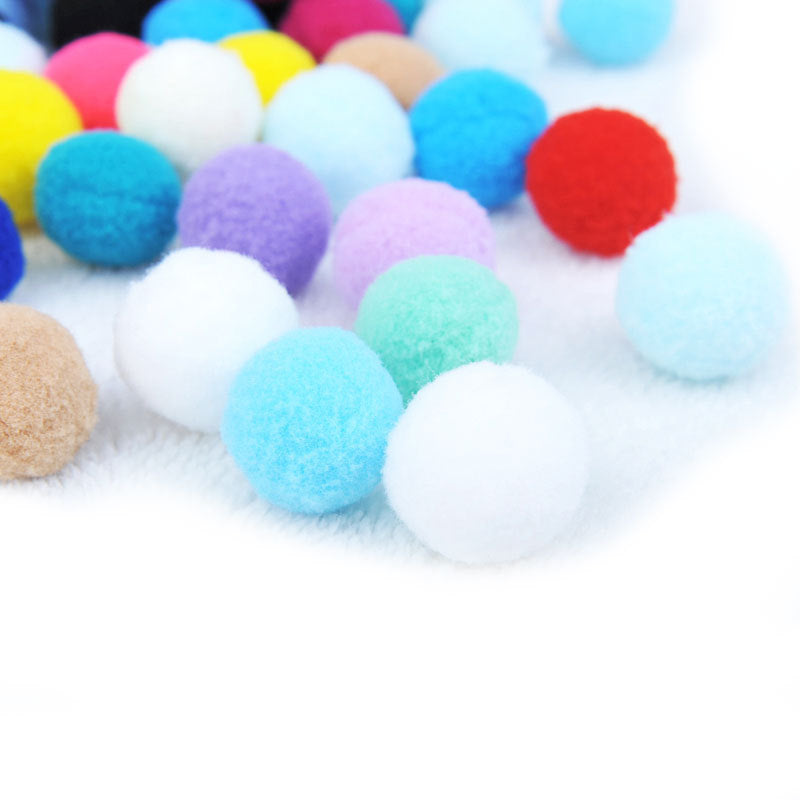 Interactive Cat Toy – Plush Ball with Feather Teaser