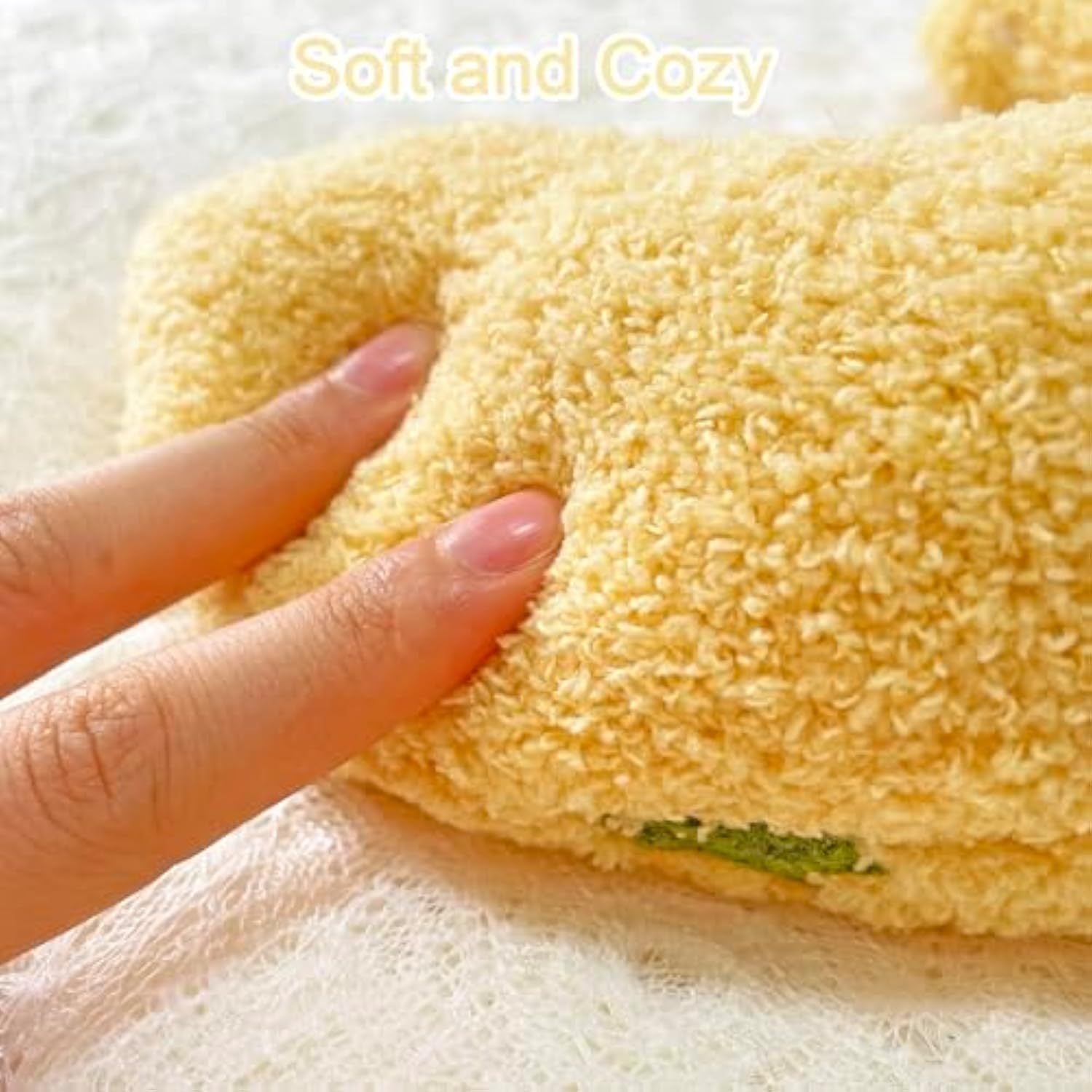 Plush Calming Cat Pillow – Soft Kneading Pillow for Indoor Cats